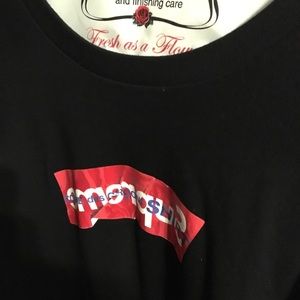 Black Supreme CDG box logo